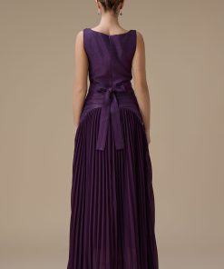 Alternative view of اكتان - فستان طويل بنفسجي بليسيه بقصة انيقة