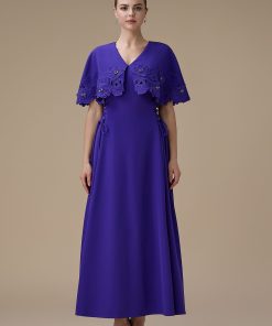 اكتان - فستان بنفسجي طويل بكاب دانتيل أنيق