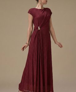 اكتان - فستان طويل برغندي بتفصيلية جانبية