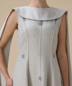 Alternative view of اكتان - فستان ماكسي أنيق بيج مع وشاح جانبي