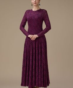 اكتان - فستان دانتيل عنابي طويل بأكمام كاملة
