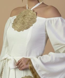 Alternative view of اكتان - جلابية طويلة ابيض بتصميم أوف شولدر