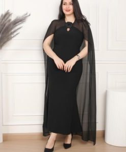أوبرا فاشن - فستان اسود قطعه مميزة بتصميم انيق كلاسيكي سمبل على فستان ماسك في الصدر وردة وقطعه قماش من الخلف