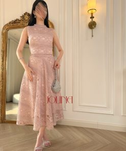 جولينا - طقم دانتيل وردي بقصة كلاسيكية