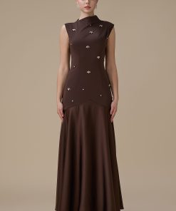 اكتان - فستان بني طويل ساتان بكريستالات