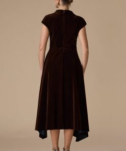 Alternative view of اكتان - فستان بني ميدي بأكمام قصيرة