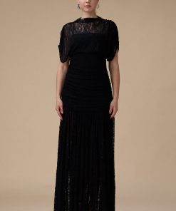 اكتان - فستان أسود ماكسي دانتيل بأكمام قصيرة