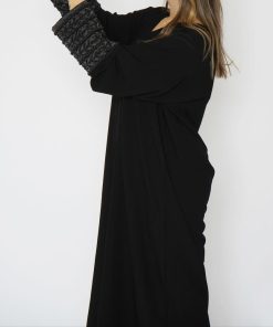 Alternative view of أمول - عباية سوداء تطريز حرير فضي عالكم 6019