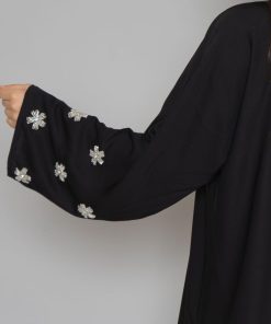 أمول - عباية سودا ء تطريز شك يدوي لون ابيض على شكل ورود 6051