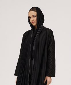 عبايات سوروزيه - عبايات كتان نص كلوش مكسره بأكمام جكار – أسود