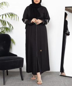 أمول - عباية زوم كوري مطرزة بالسدو R1108