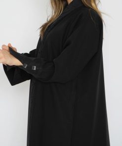 Alternative view of أمول - عباية سوداء من الامام مشكلة بأشكال هرمية 6034