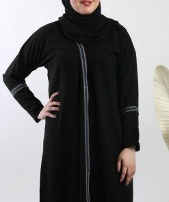 أمول - عباية سوداء بكلفة طولية 5082