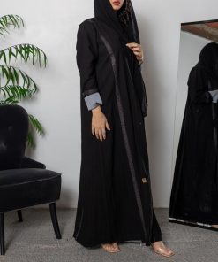 أمول - عباية سوداء سادة بتصميم مميز وكم شيفونN1050