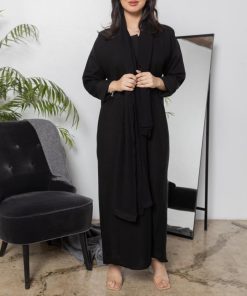 أمول - عباية كريب سوداء سادة N1005