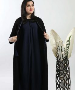 Alternative view of أمول - عباية سوداء بقماش مشبوك باللون الأزرق 5081