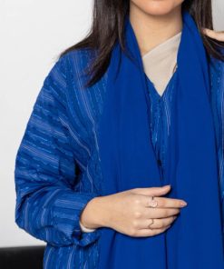 أمول - عباية ملونه اللون ازرق مقلمة بخيوط حريرية الملمس رقم الموديل 5008