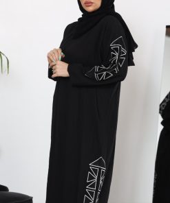 أمول - عباية سوداء فاخرة بمواصفات مخصصة N1004