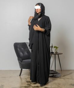 أمول - عبايه سوداء سادة بكم مزموم القفله طقطق رقم 5016