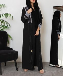 أمول - عباية سوداء بتطريز السدو N1045