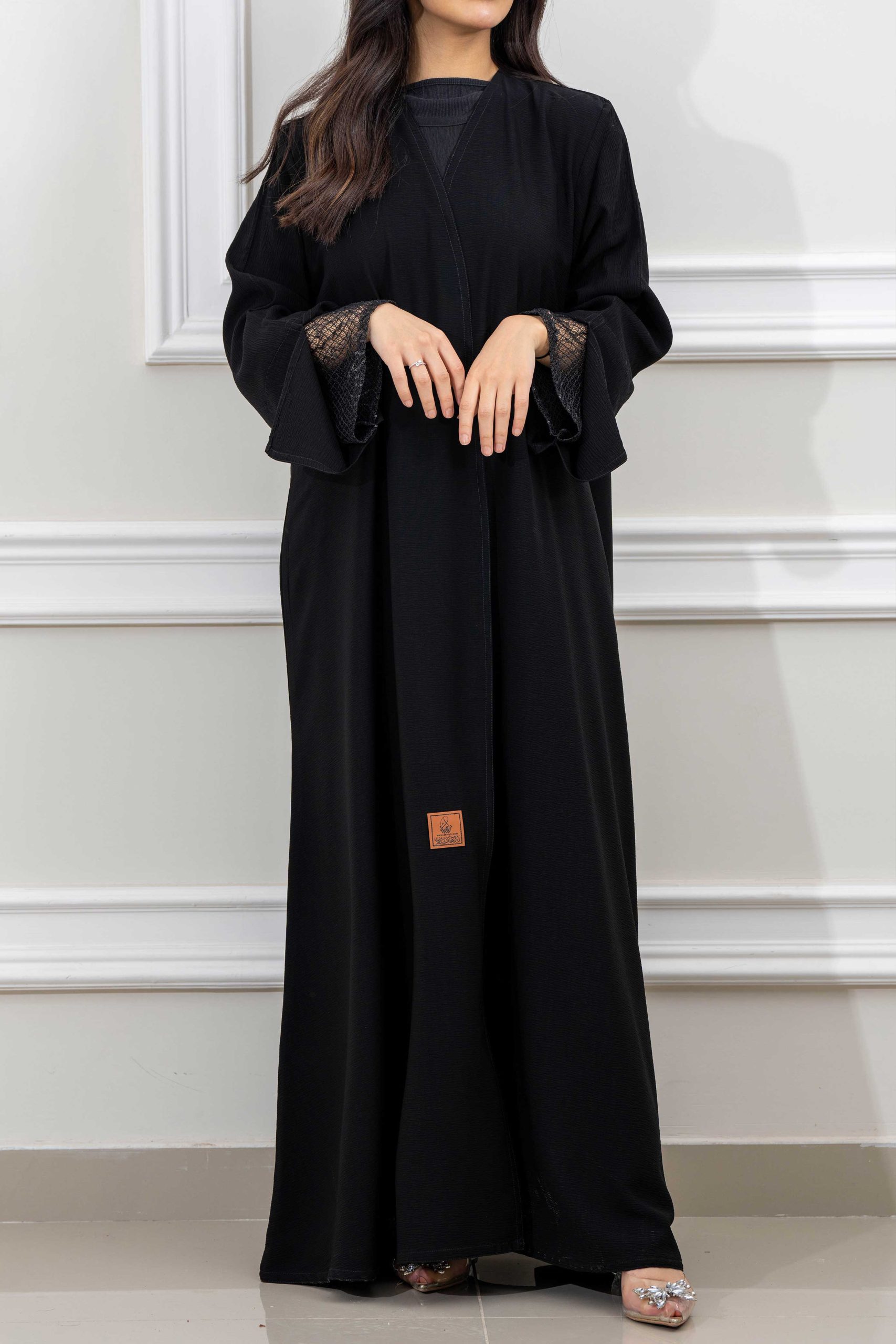 زاهية - عباية كلوش بتدخيلات دانتيل ع الكم - الصورة 2