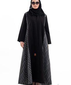 زاهية - عباية اسراء بجاكر فضي