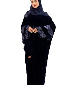 زاهية - عباية مرام مخمل كحلي بورد وترتر