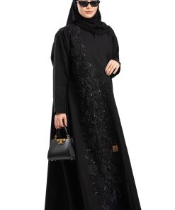 Alternative view of زاهية - عباية وهاجة بتطريز ورد مع شك خرز