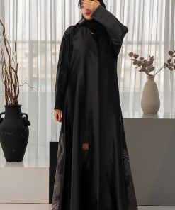 Alternative view of زاهية - عباية نهى بتطريز فاخر