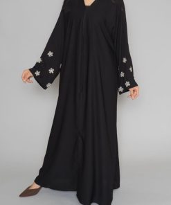 Alternative view of أمول - عباية سودا ء تطريز شك يدوي لون ابيض على شكل ورود 6051