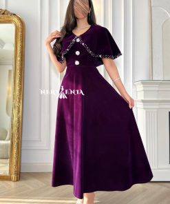 فستان درابيه مزموم ملكي ورقبة مرصعة - فستان درابيه مزموم ملكي ورقبة مرصعة