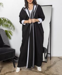 أمول - عباية سوداء قماش ملكي فاخر R1113