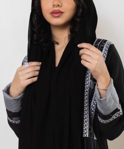 Alternative view of أمول - عباية سوداء بتطريز السدو N1045