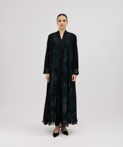 Alternative view of عبايات سوروزيه - عباية باربي كلوش لف بكم مقلوب وبطانة مشجرة مغطاة بشيفون – سوداء