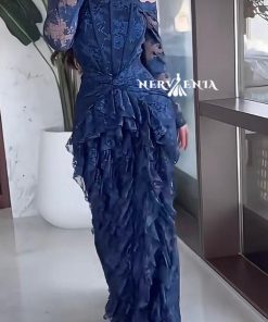 Alternative view of فستان نيفي بلو طبقات الدانتيل - فستان نيفي بلو طبقات الدانتيل