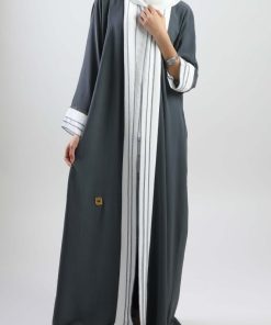 Alternative view of أمول - عباية ملونة باللون الرصاصي الداكن والأبيض 5046