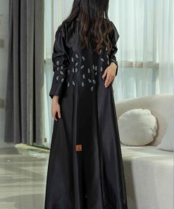 زاهية - عباية توجان كلوش بتدخيلات تطريز من الأمام والأكمام