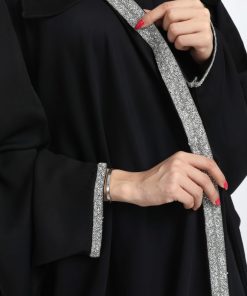 أمول - عباية مشلح سوداء بلاك بيري وتطريز أمامي كرستال 5063