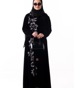 Alternative view of زاهية - عباية روابي الشتوية