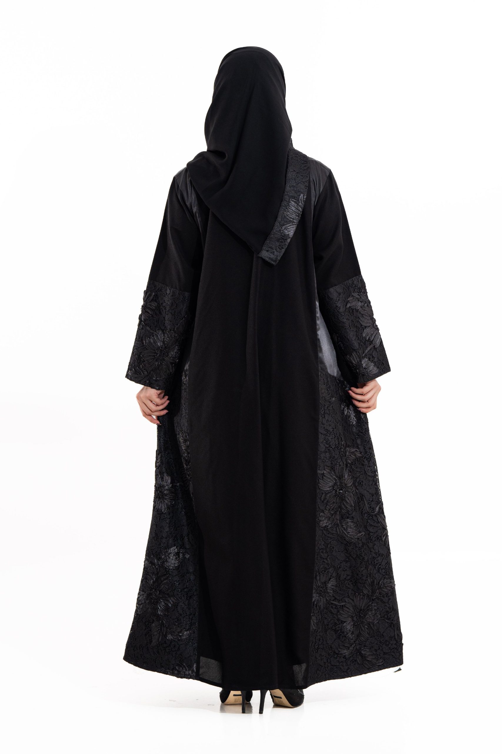 زاهية - عباية ندى - الصورة 2