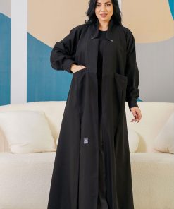 زاهية - عباية سوداء ناعمة بجيوب