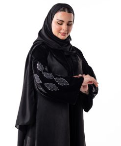 Alternative view of زاهية - عباية سهى الشتوية