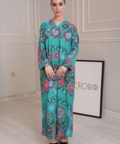 جلابية طويلة تركواز بنقوش ملونة ولمسة حيوية أنيقة