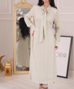 فستان أخضر فاتح كم طويل