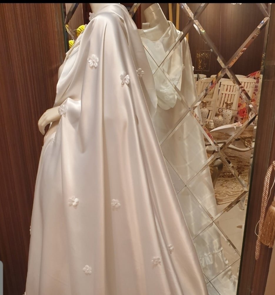 ندف - عباية الورد شغل يد - الصورة 2