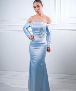 فستان سهرة طويل بيبي بلو بقصة أنيقة ولمسة فاخرة