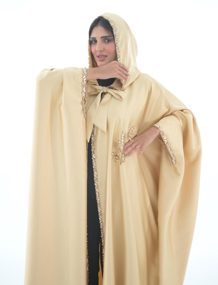 ندف - عباية سكن ملكيه بالكريستال لون ذهبي