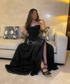 العنود للأزياء - فستان أسود ناعم طويل بتصميم أنيق