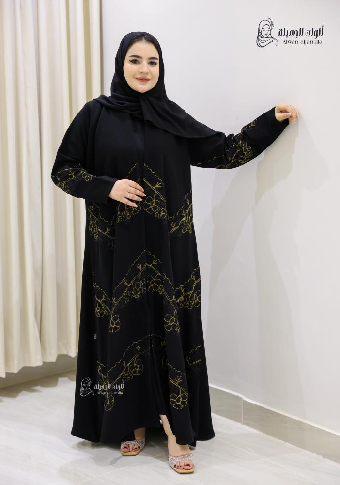 ألوان الجميلة - عباية سوداء مطرزة بخيوط ذهبية هاري كريب اندونيسي - الصورة 2