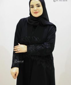 Alternative view of ألوان الجميلة  - عباية سوداء هاري مطرزة بتطريز أسود ناعم